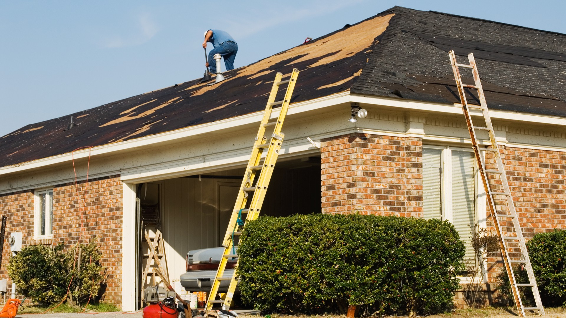 Residential Roofing Inspection in Mobile AL