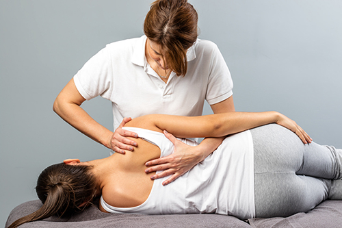 When You Should Hire the Best Chiropractor in Dwarka?