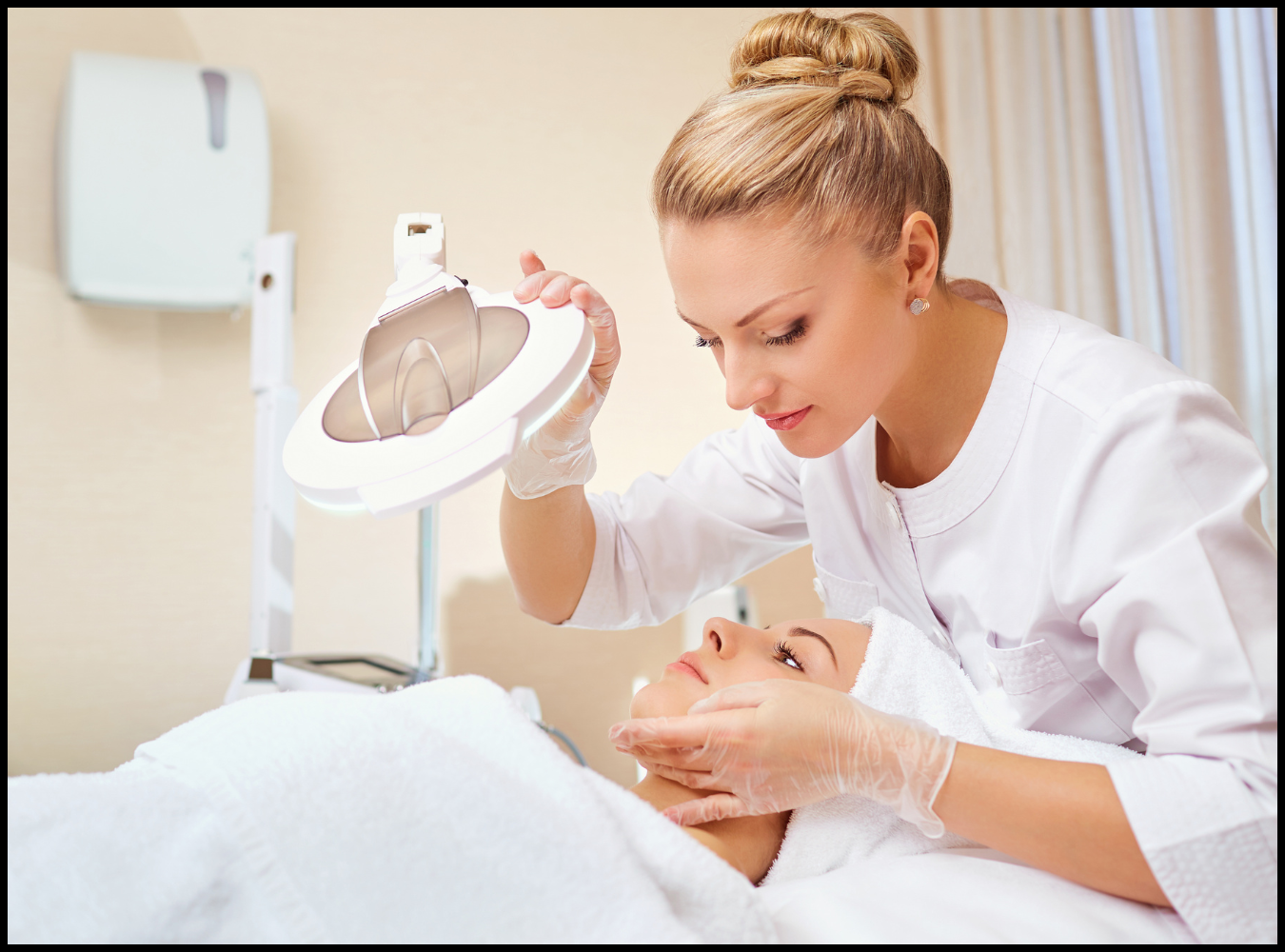 Why Choose a Skin Specialist in Dwarka for Your Skin Care Needs?