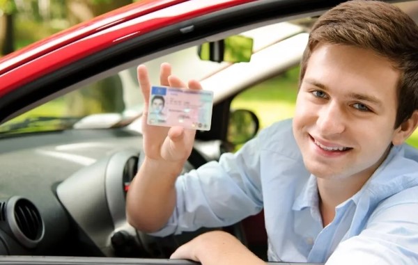 The Common Reasons Why You Must Attend A Driving School