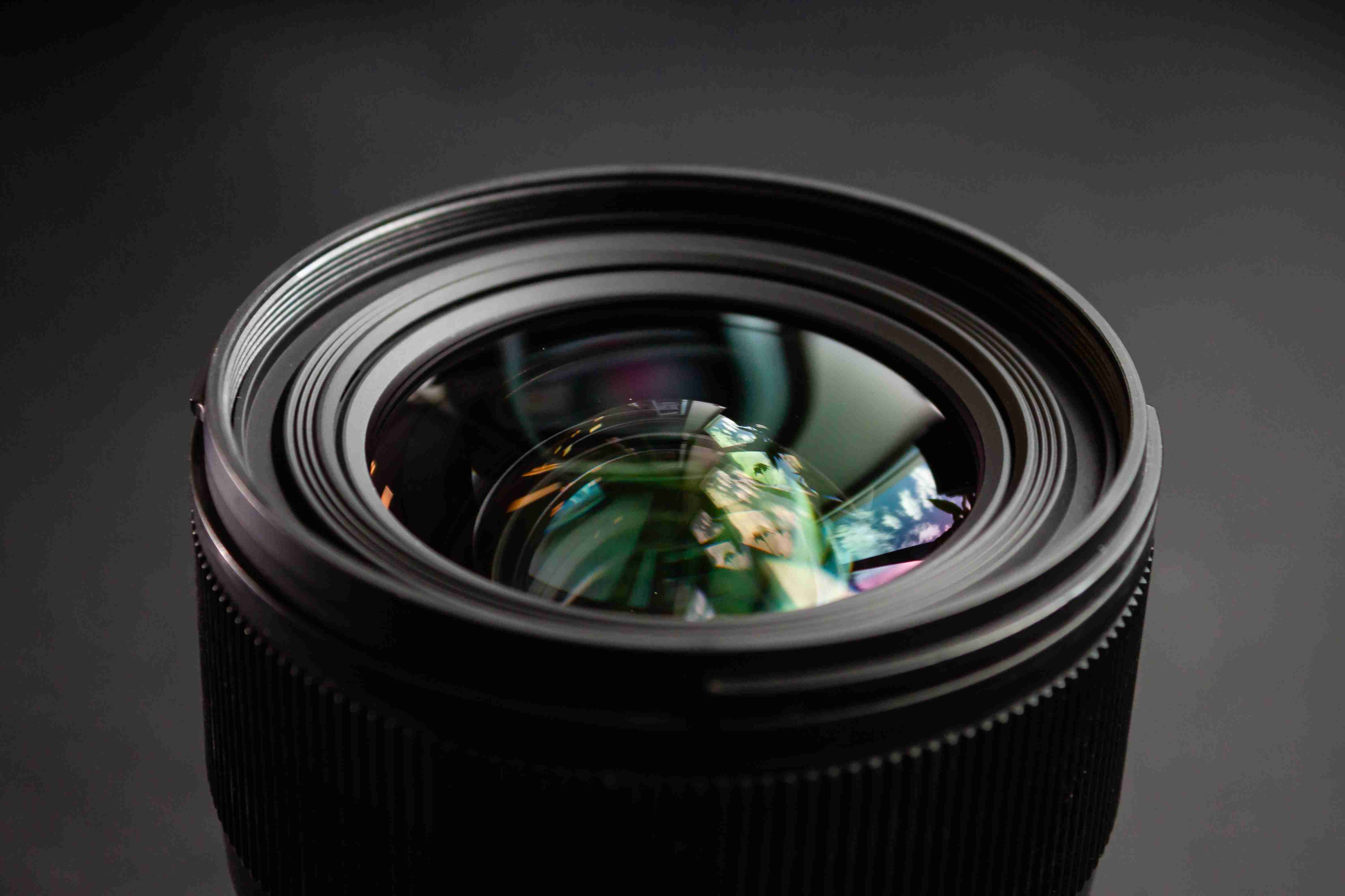 How the Kase Reflex Lens 200mm F5.6 and Smart Bluetooth Glasses Are Changing Photography on the Go?