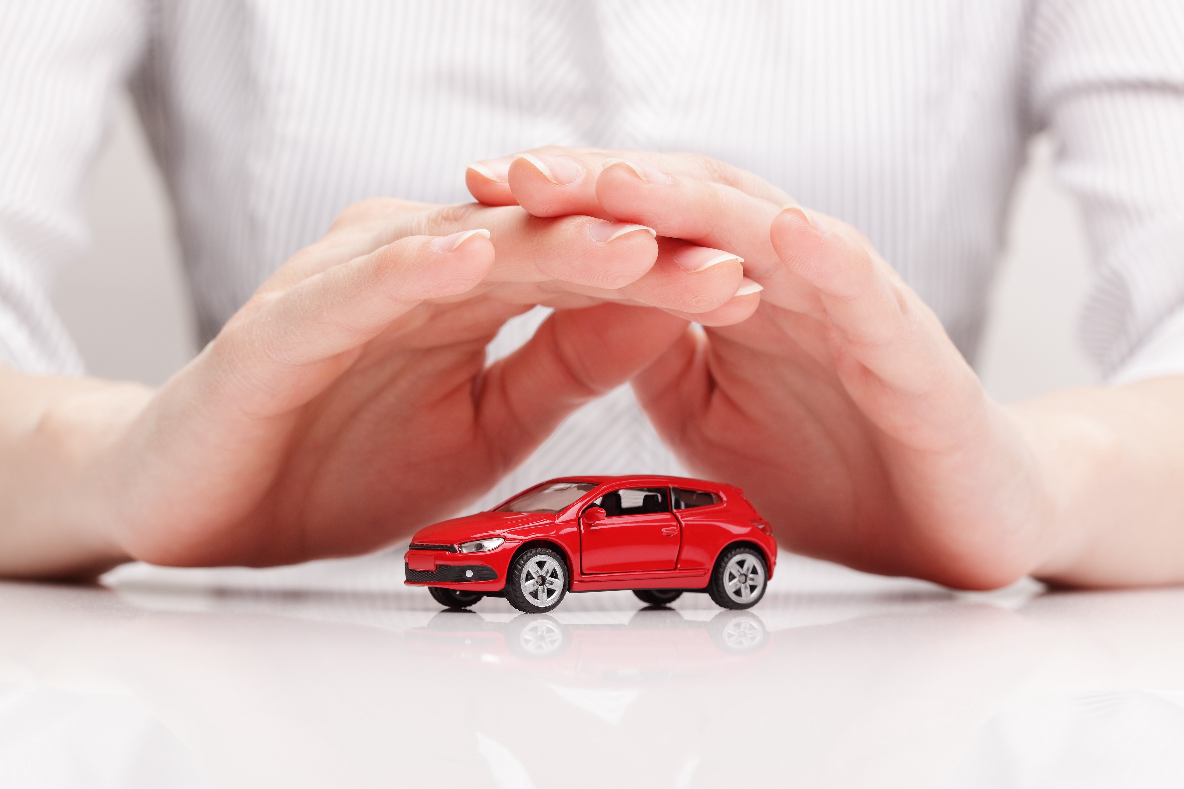 Buy Motor Insurance Online - Universal Sompo