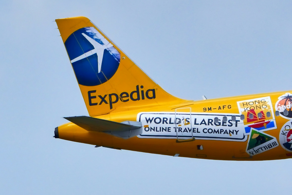 How do I communicate to Expedia?
