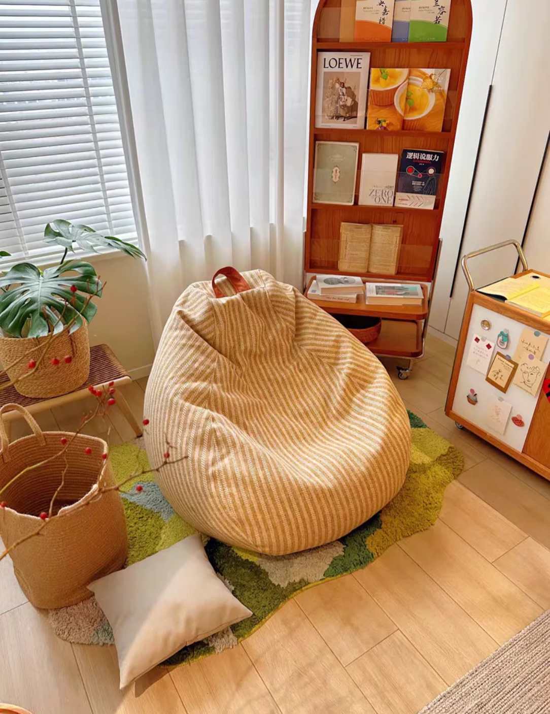 What are the pros and cons of bean bags?
