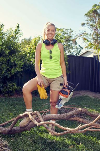 Empowering Female Workers with Bisley Workwear's Women's Hi Vis Jumpers