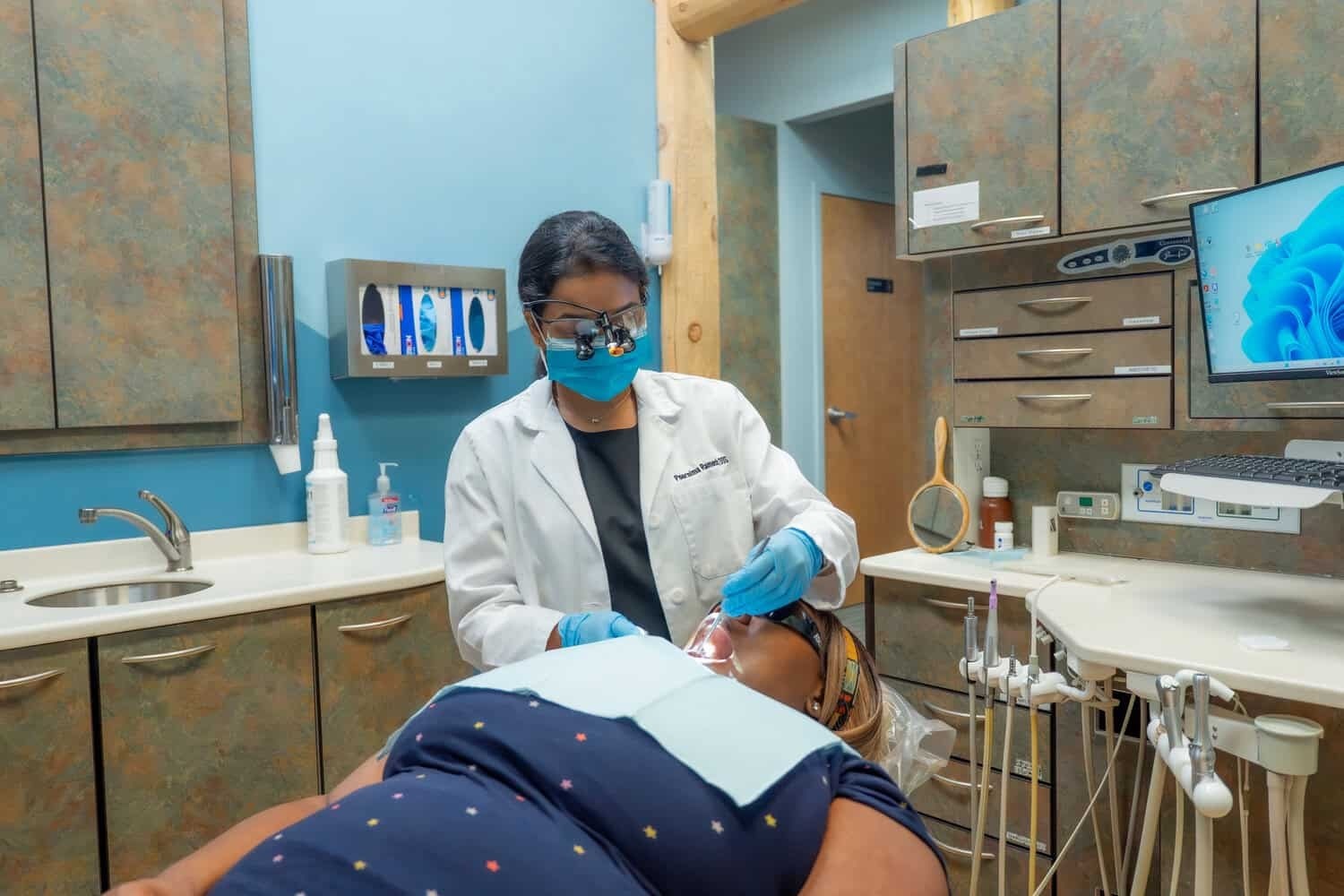 How long do porcelain filling teeth last?
