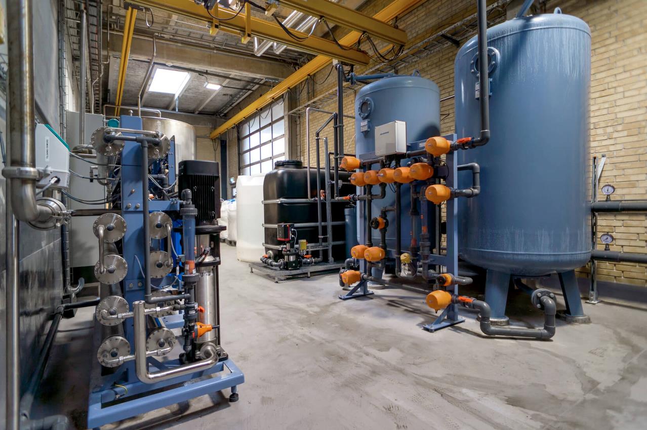 Steam Boiler Treatment: Prevent Scale, Corrosion & Downtime