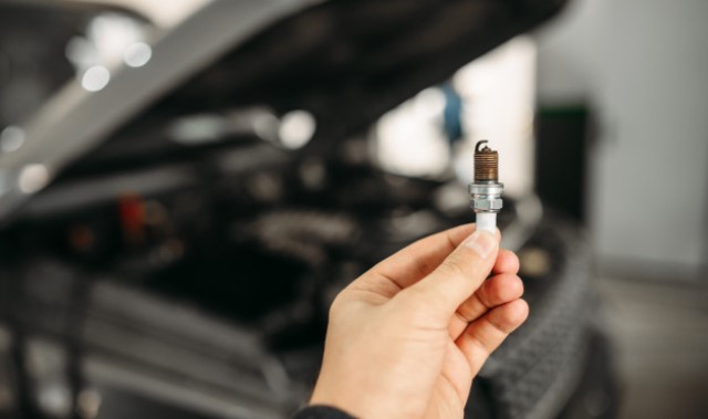 Penyebab Mengapa Busi Mobil Cepat Mati