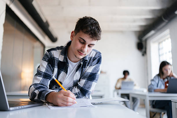 How AWS Consolidated Billing Works – CLF-C02 Billing Domain Explained