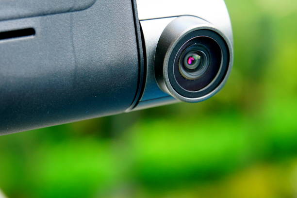 How Does the FineVu GX 4K Dash Cam Warn About Speed Cameras?