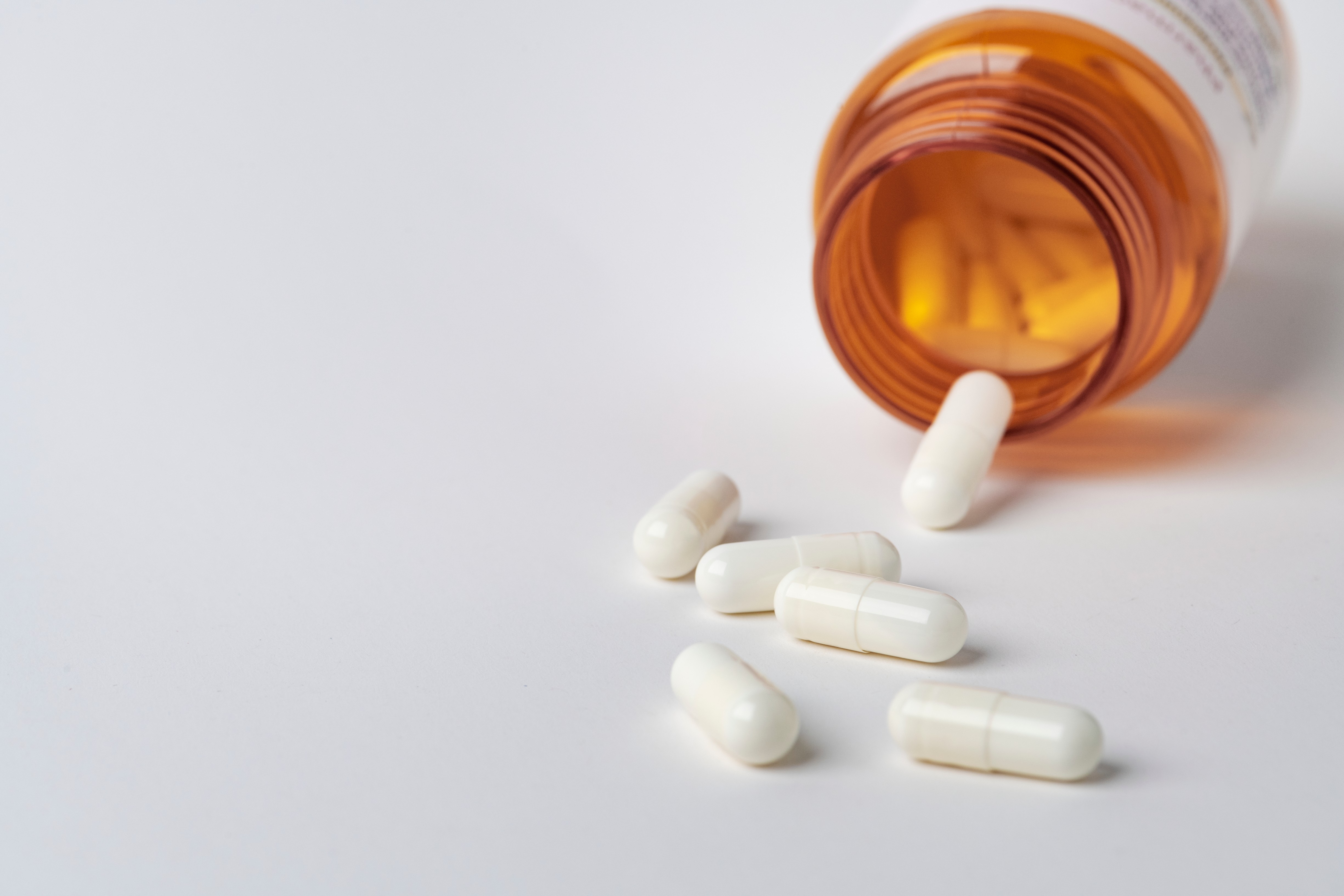How To Choose A Reliable Pharmaceutical Distributor In The UAE: A Complete Regulatory, Quality & Logistics Checklist