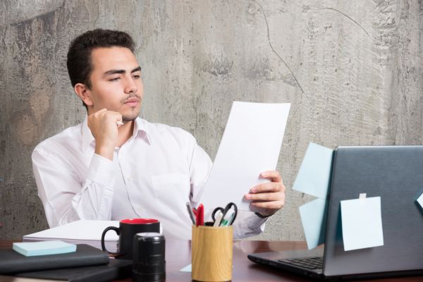 Why Do Attorneys Rely on Questioned Document Examiners in High-Stakes Litigation?