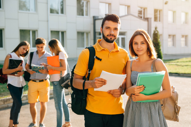 Base of Free Essays Online Qweetly.com