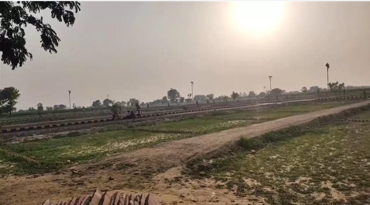 Approved Residential Plot Near Jewar Airport – Why Is It the Smartest Investment Choice Today?