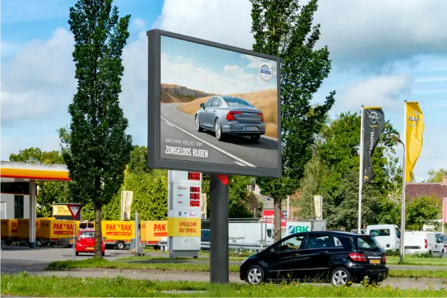 Top 10 Benefits of Using LED Billboard Signs for Marketing