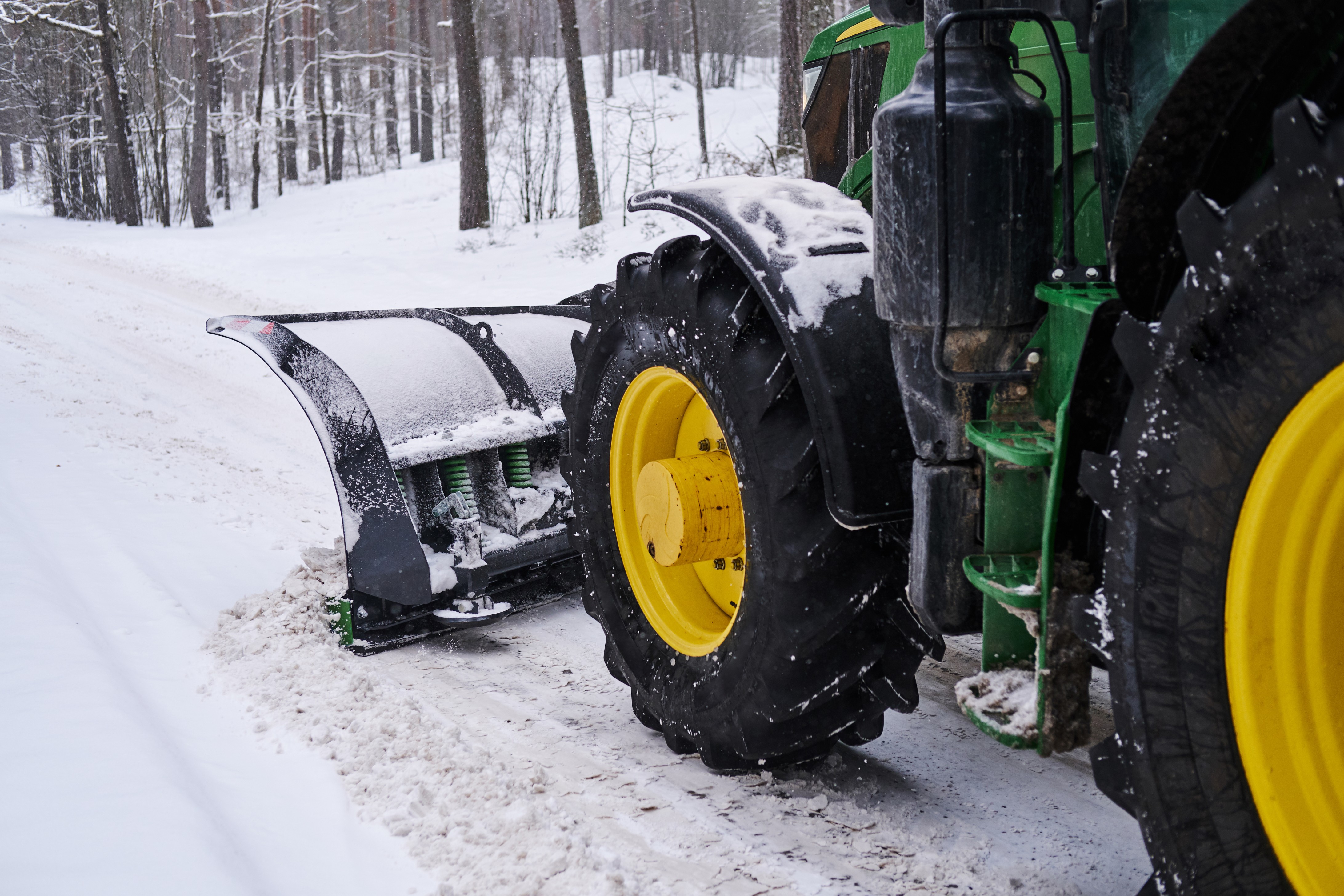 Complete Landscaping and Snow Services in Clarence Center