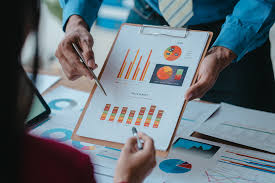 How to Find the Best Restaurant Bookkeepers (and What to Pay Them)