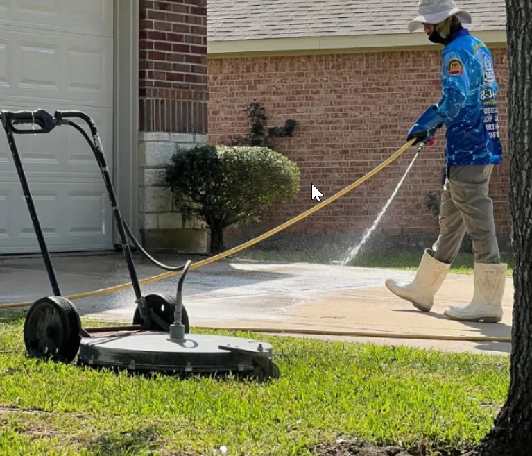 Expert Driveway Cleaning Texas: Benefits, Pricing & What’s Included