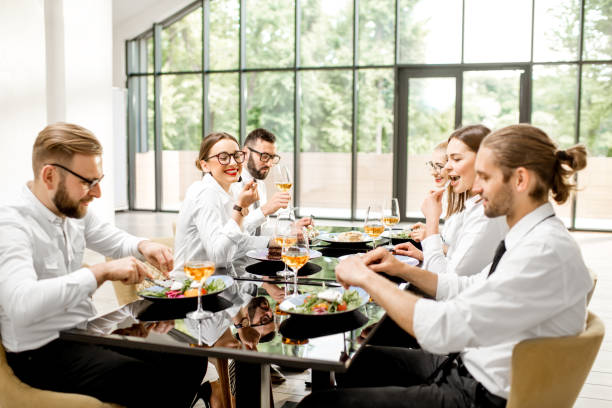 How to Choose the Right Venue for Corporate Dining Experiences