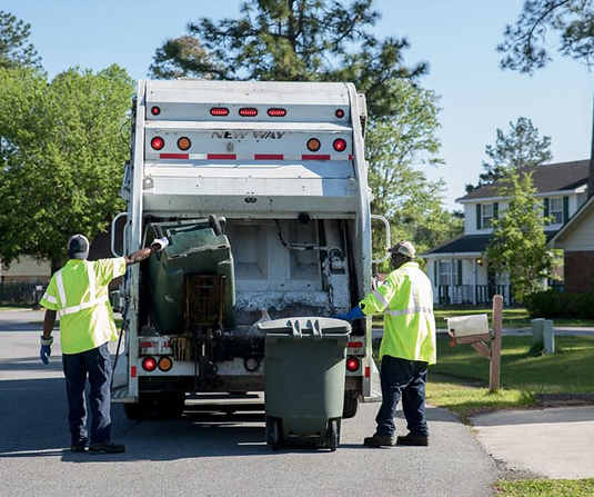 Why Dump Truck Rentals Are a Smart Choice? 