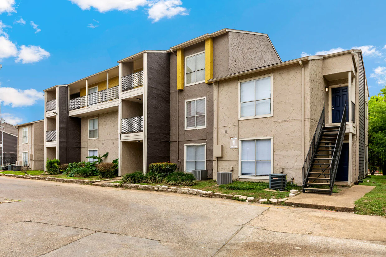 What Renters Should Know About Building Wi-Fi vs Private Internet