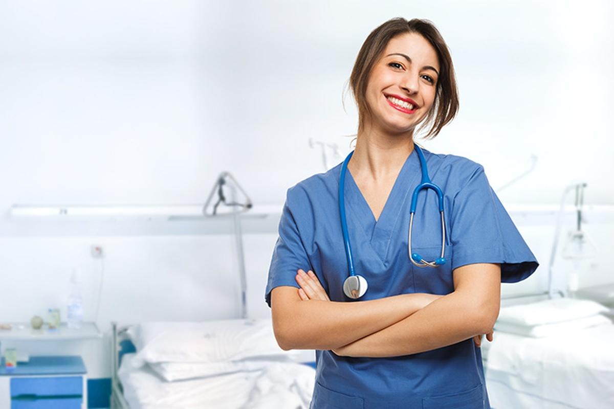 Why Become a Nurse? 10 Reasons to Get into Nursing