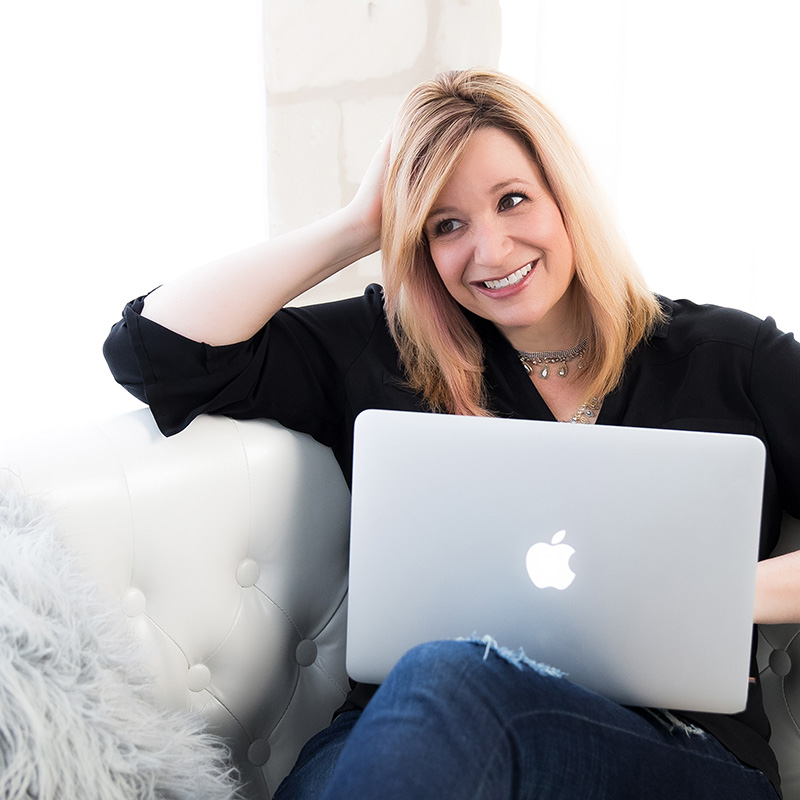 Creating Candid Corporate Lifestyle Portraits through Effective Ways