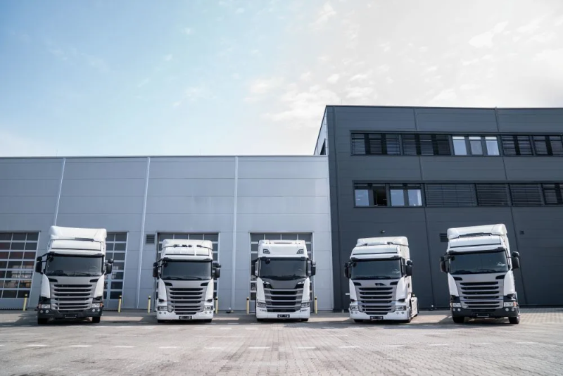 Mastering the Art of Intelligent Logistics: A Guide to Fleet Optimization in the UAE