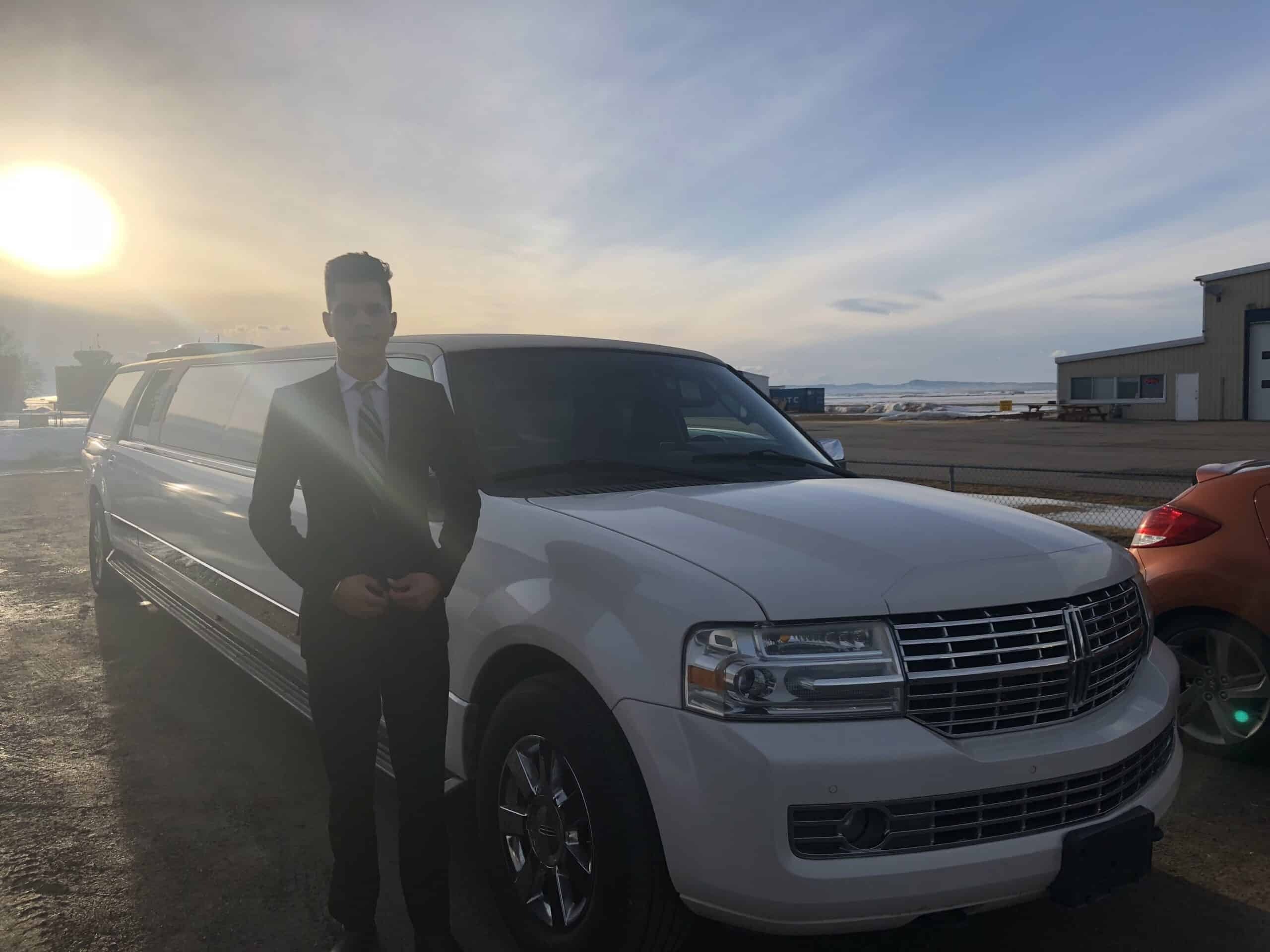 How to Find a Reliable Limo Service in Surrey on Short Notice