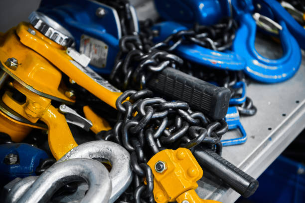 Why Chains Are Better Than Straps for Certain Loads