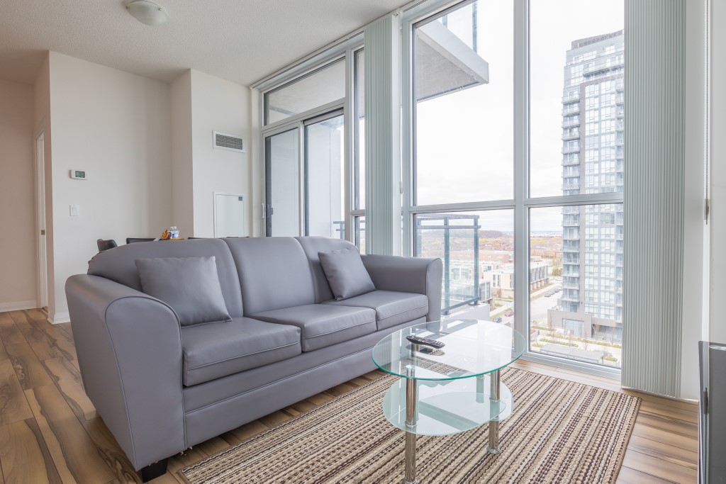 Experience Toronto Like a Local: Self-Catering Accommodations You'll Love