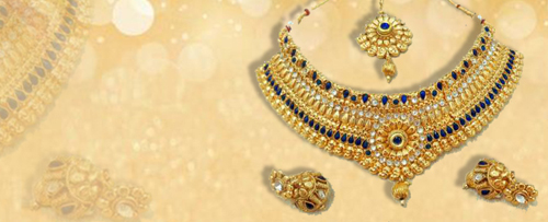 Explore the True Shine with the Ad Jewellery Set