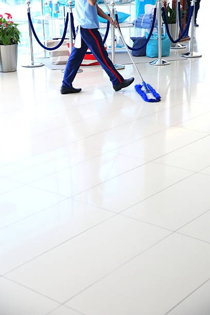 How Professional Cleaning Enhances Office Environments in Dubai