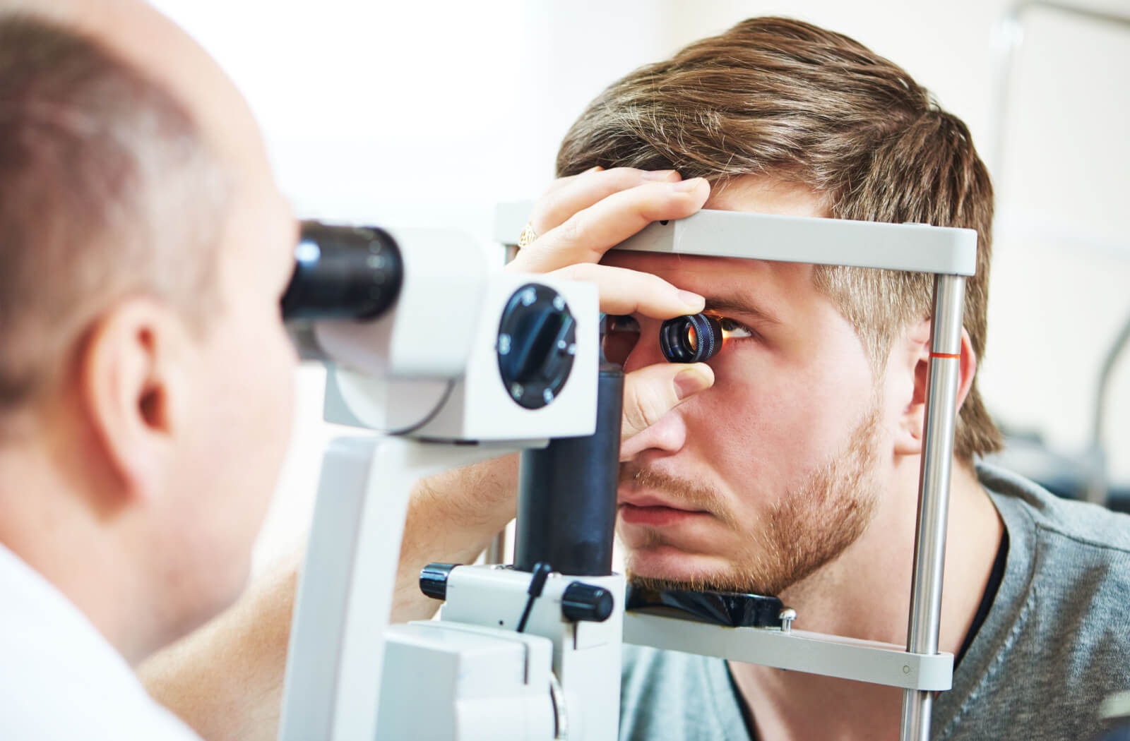 Why scheduling a regular eye exam Philadelphia is essential for early disease detection