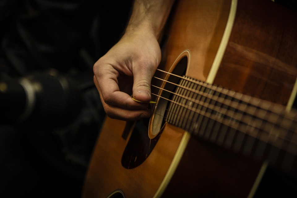 5 Things to Keep in Mind Before Learning the Guitar