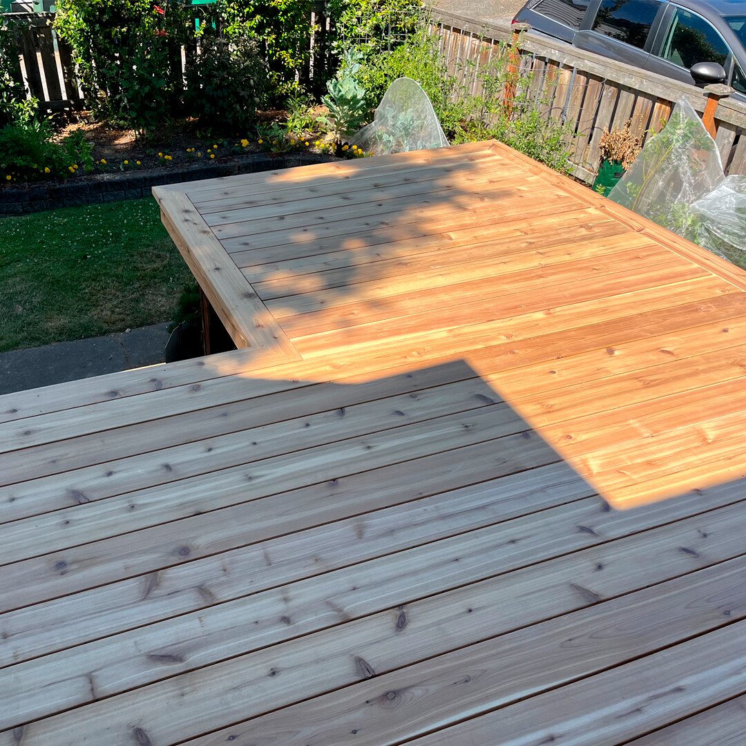 Simple Deck Builder | Entertainer-Ready Deck Spaces