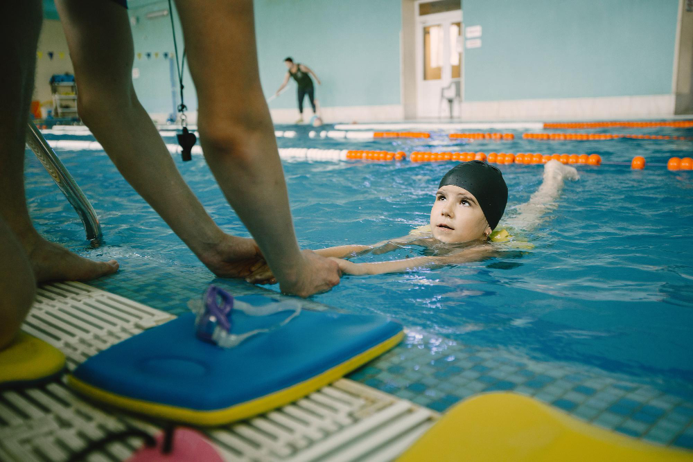 Why Every Parent Should Enroll Their Child in Swimming Classes Early