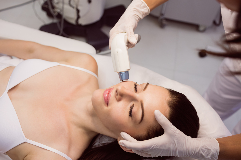 ✨ Lift & Tighten Without Surgery with HIFU ✨