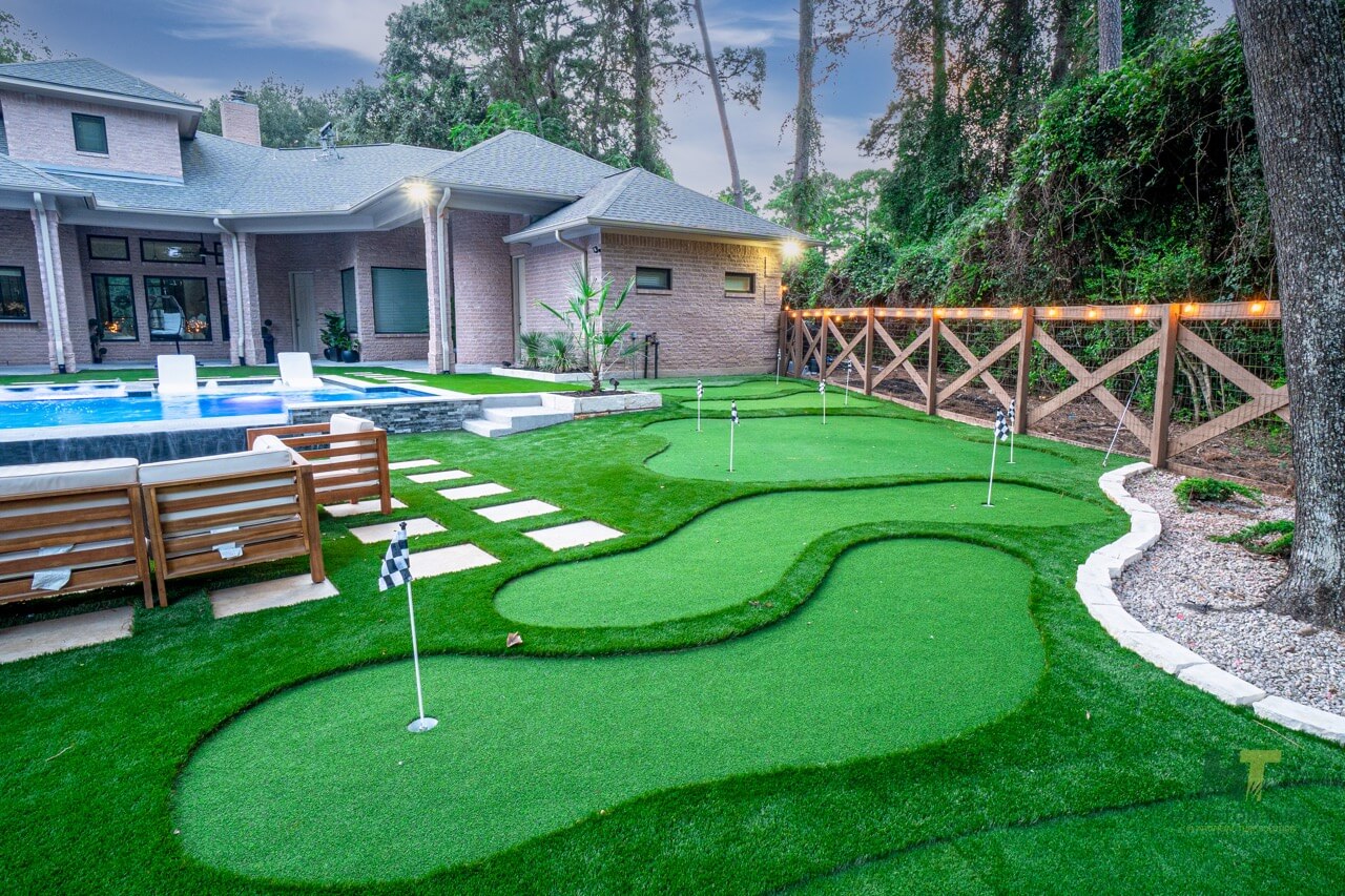 How Backyard Dreams Take Shape with Artificial Turf Putting Greens Houston TX