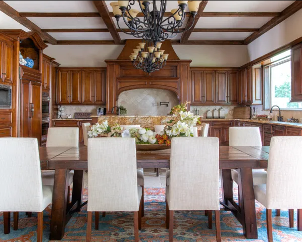 How Custom Upholstery Enhances Comfort Without Sacrificing Style