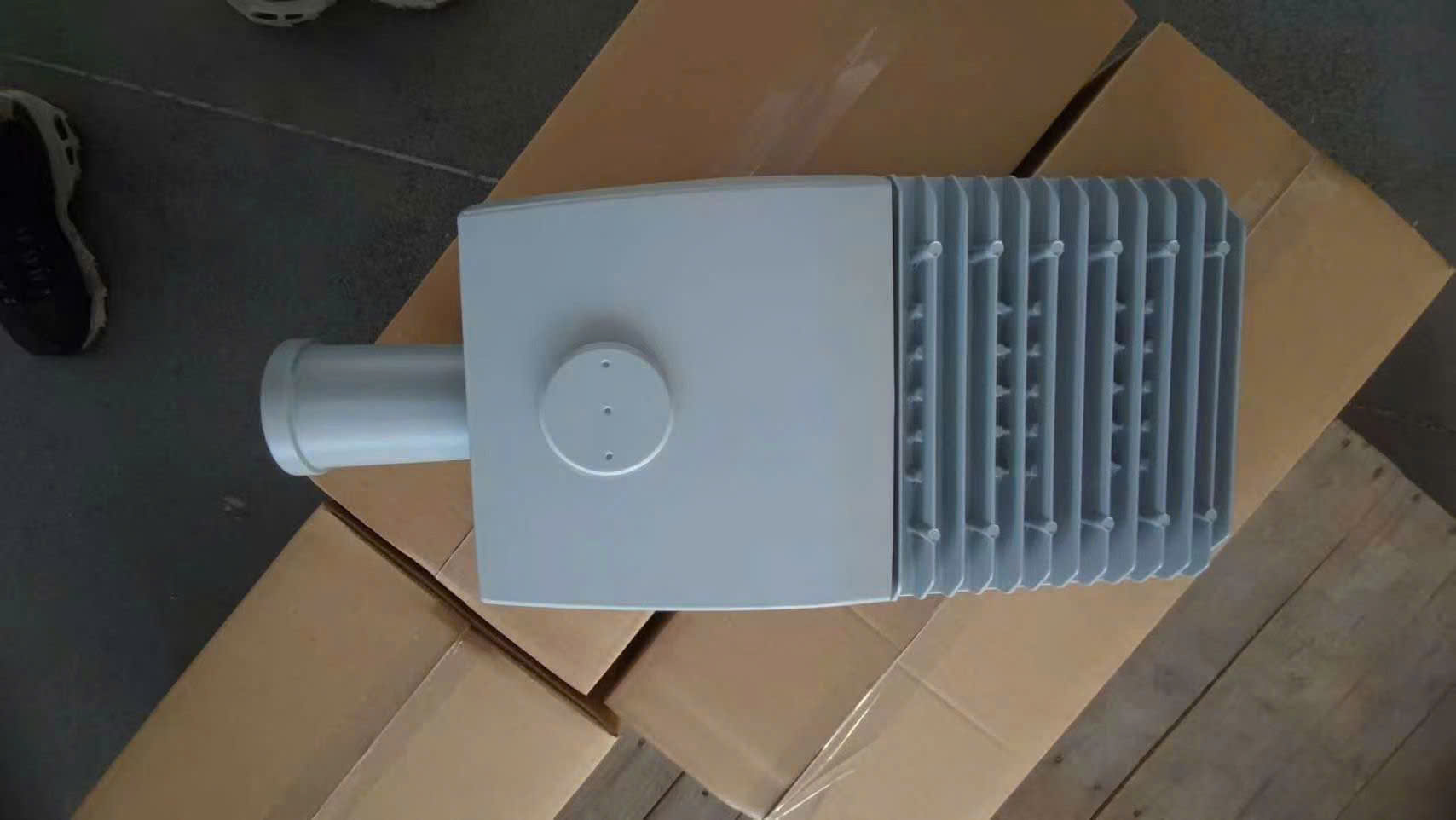 Tiêu Chuẩn IP65, IP66 Trong Đèn Pha LED Là Gì?