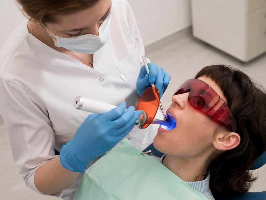 How Do Professionals Assess Pink Gums With Laser?