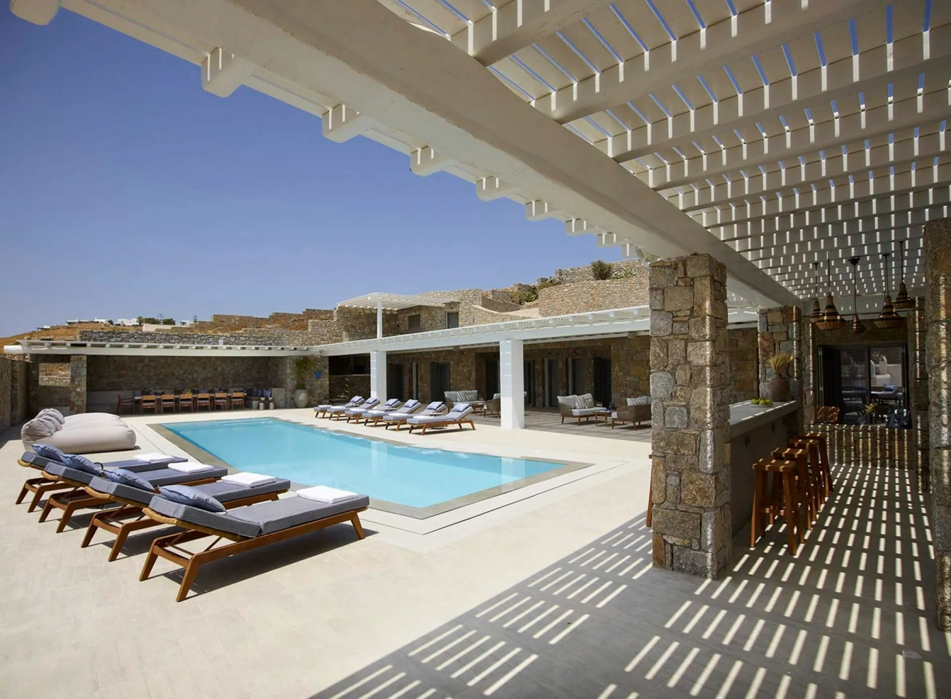Rent a Luxury Mykonos Villa Through TheAceVIP – Privacy, Views, and More