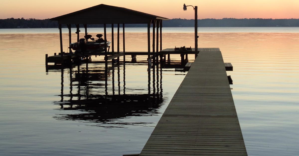 Why Marine Construction Contractors Matter for Durability?