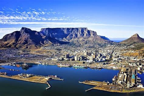 Best Robben Island Experiences on a Cape Town Robben Island Tour