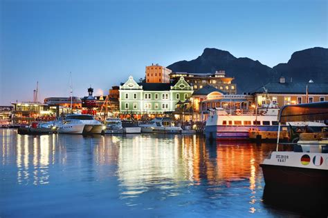 Top Things to Do at the V&A Waterfront on a Cape Town City Tour