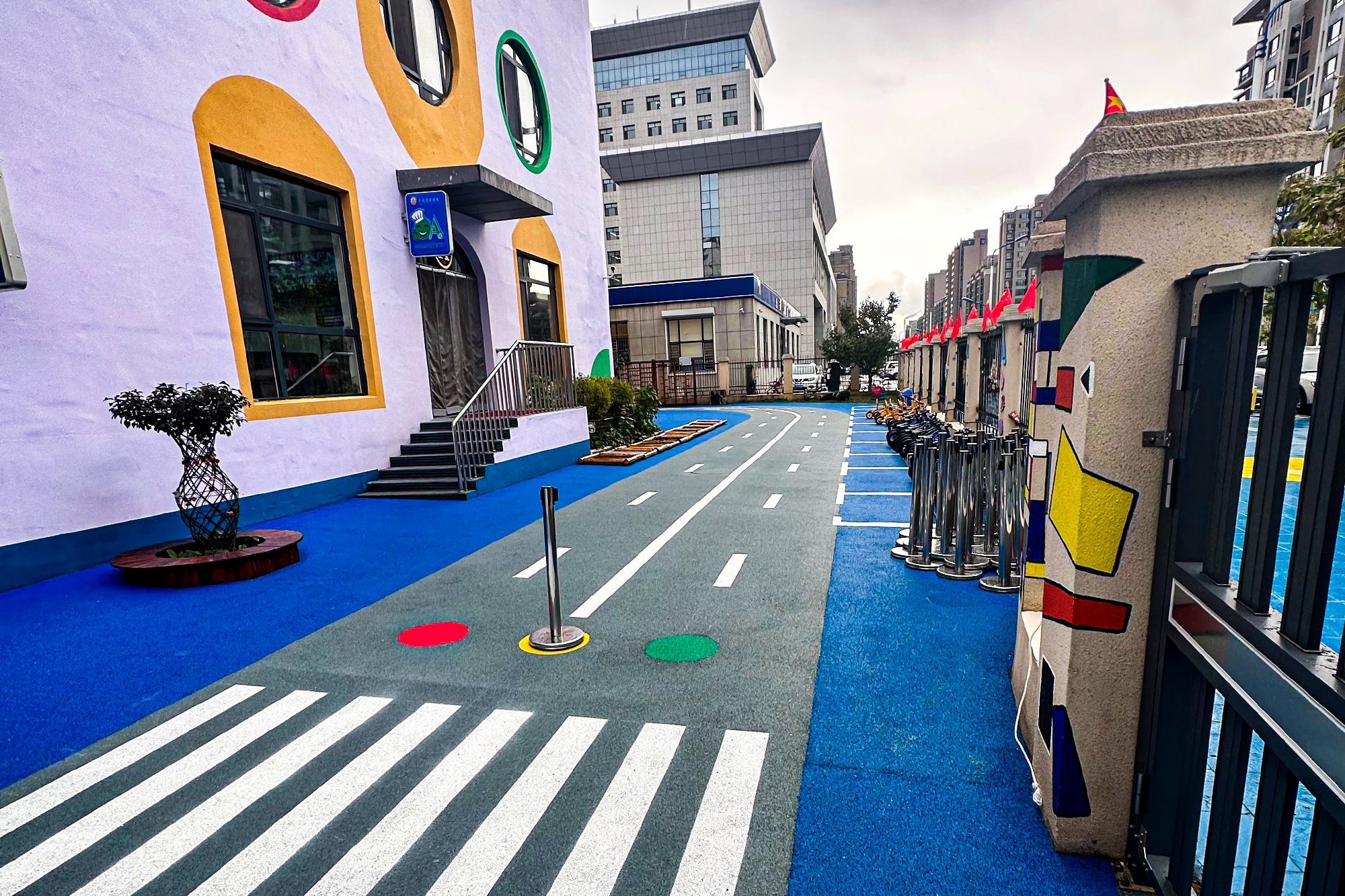 EPDM Track for Kindergarten Playgrounds: Everything You Need to Know