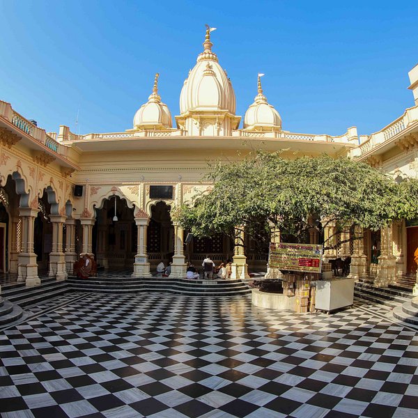 Vrindavan Local Sightseeing – A Complete Guide to Explore the Holy City