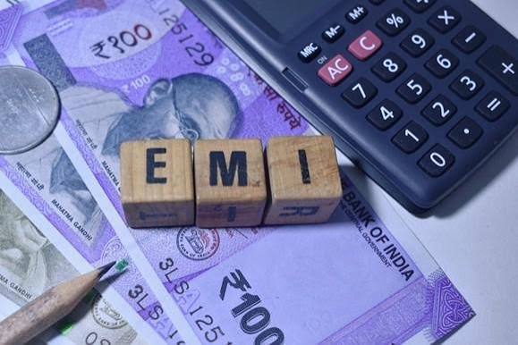 How to Manage Multiple EMIs, Loans and Investments Together