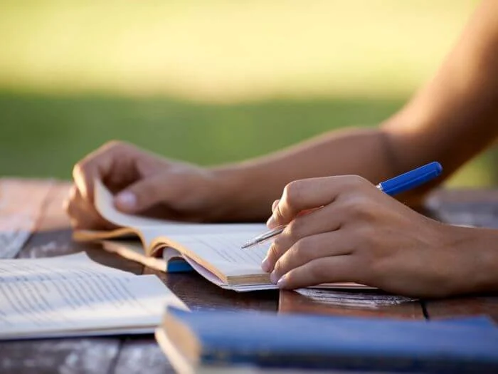 5 Essential Reading Skills for English Learners: A Teacher’s Guide